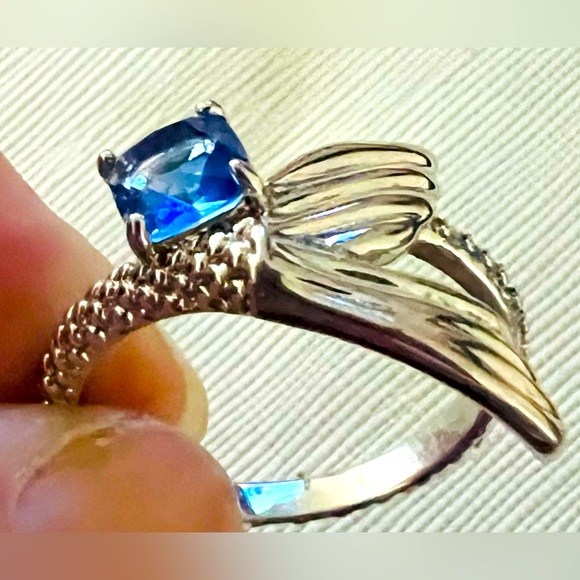 Bomb Party Ring—The Mermaid’s 🧜‍♀️ Tail - Picture 3 of 5